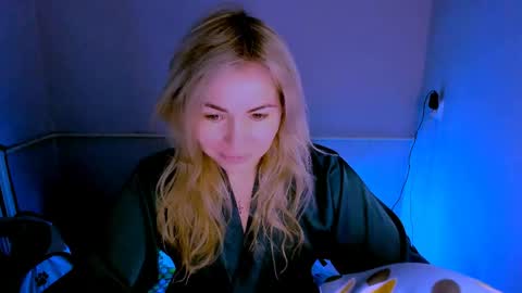 Lora online show from April 2026 02:17:02 AM