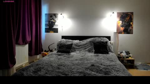 Lora online show from January 2025 10:53:02 AM