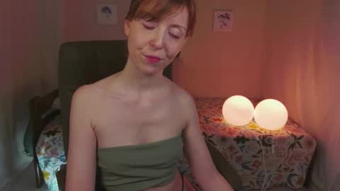 LoraFoxy online show from May 2026 04:47:02 PM