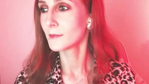 Snapshot of loravinaa chatting on April 2026 05:49:02 AM Lora online show from April 2026 05:49:02 AM