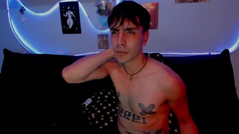 Snapshot of lord_apoloo chatting on May 2026 05:23:01 AM Apolo online show from May 2026 05:23:01 AM