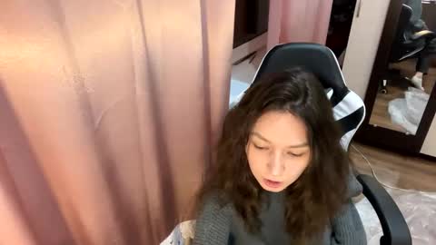 Snapshot of lorelea_cute chatting on January 2025 03:53:02 PM Lorelea cute online show from January 2025 03:53:02 PM
