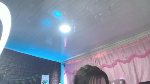 Loren online show from February 2025 08:59:02 PM