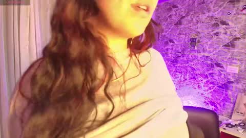 Loren online show from February 2026 12:33:02 AM