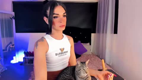 lesly lorena online show from February 2025 09:11:01 AM