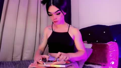 Snapshot of lorena_capelli_ chatting on July 2026 03:13:01 AM lesly lorena online show from July 2026 03:13:01 AM