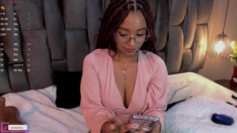 Snapshot of lorena_vieira_ chatting on February 2025 11:26:02 PM Lorena Vieira online show from February 2025 11:26:02 PM