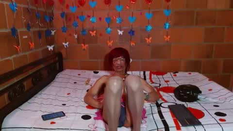 Lorena Capelli online show from October 2025 12:10:02 AM