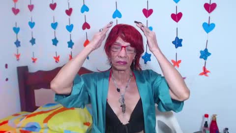 Snapshot of lorenacapelli chatting on May 2026 12:10:01 PM Lorena Capelli online show from May 2026 12:10:01 PM