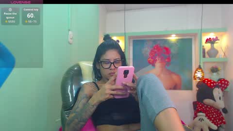 Snapshot of lorenapinto_ chatting on June 2026 11:20:01 PM lore online show from June 2026 11:20:01 PM