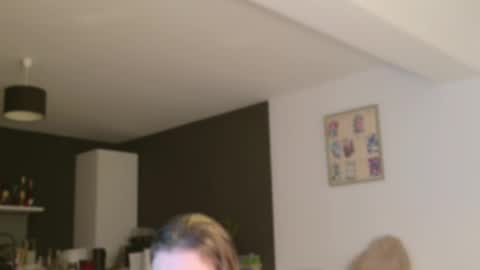 Amelia online show from October 2025 07:02:01 PM