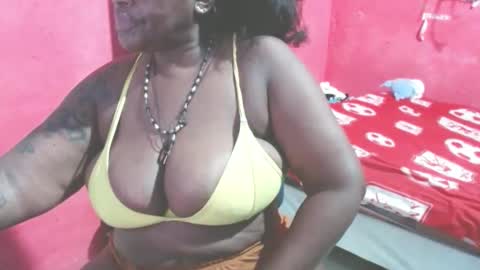 Snapshot of loretybighot chatting on April 2026 11:56:01 AM loretybighot online show from April 2026 11:56:01 AM