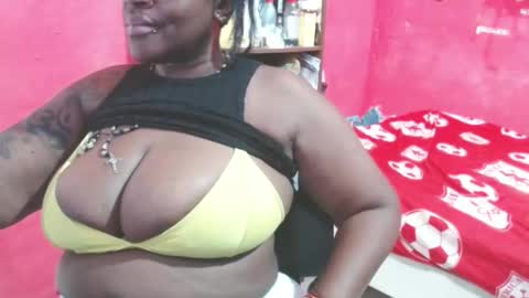 Snapshot of loretybighot chatting on May 2026 03:51:02 PM loretybighot online show from May 2026 03:51:02 PM