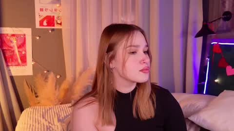 Lori online show from February 2025 12:41:01 AM