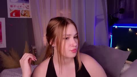 Lori online show from March 2025 10:47:01 PM