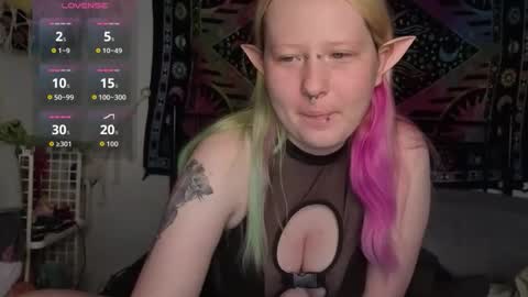 Snapshot of loricritter2 chatting on May 2026 10:34:02 AM Lori Critter online show from May 2026 10:34:02 AM