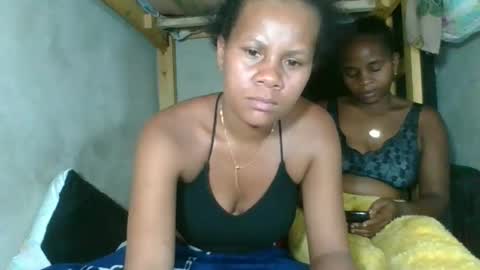lorienne98 online show from May 2026 11:12:02 PM
