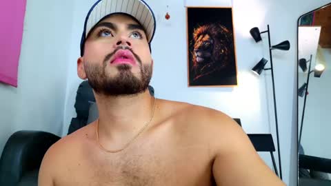 JUAN  JUAN online show from June 2026 11:22:02 PM