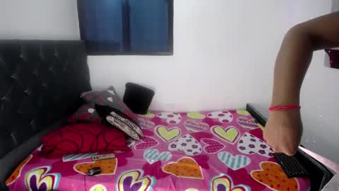 lou_anna02 online show from November 2025 10:20:02 PM