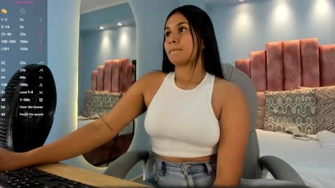 Snapshot of lou_rosse chatting on February 2026 08:24:01 PM Lou Rosse online show from February 2026 08:24:01 PM