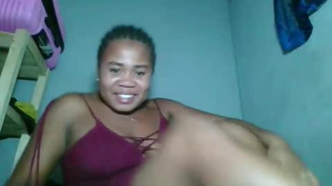 louane98 online show from February 2026 01:44:01 PM