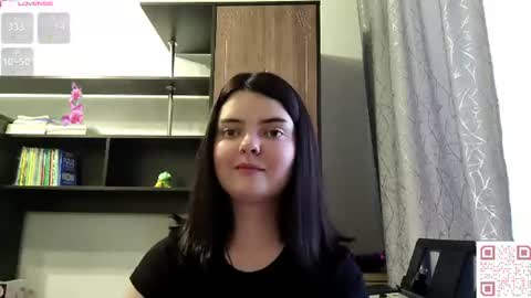 Snapshot of loudeguise chatting on June 2026 11:00:02 AM Esma online show from June 2026 11:00:02 AM