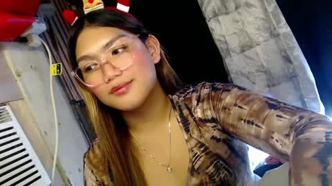 Sweet   online show from December 2024 07:35:01 PM