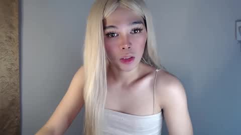 Snapshot of louilalicious chatting on March 2025 06:44:01 AM louilalicious online show from March 2025 06:44:01 AM