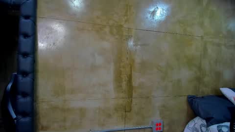 Louis online show from March 2025 10:32:02 PM