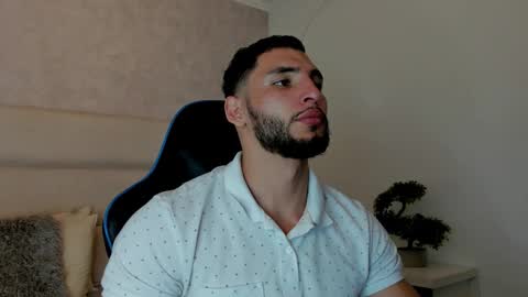 Louis online show from December 2025 07:50:02 AM