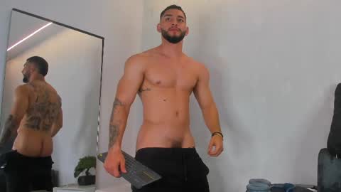Snapshot of louis_connor chatting on July 2026 09:26:01 AM Louis online show from July 2026 09:26:01 AM