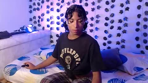 Louis Valdz online show from February 2025 06:59:02 AM