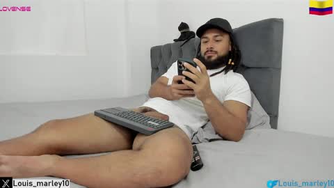 louis_marley_ online show from April 2026 11:26:01 PM