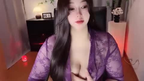 louise_666 online show from October 2025 03:32:02 PM