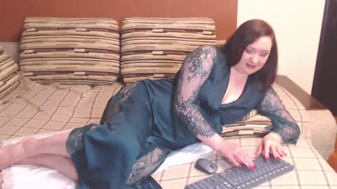 Louise Love online show from December 2024 12:38:02 PM