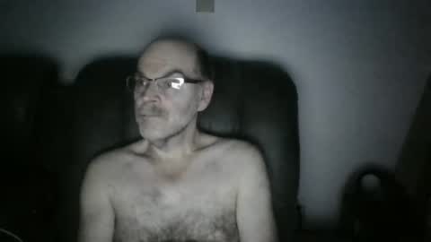 Snapshot of louism13 chatting on February 2025 03:02:01 AM louism13 online show from February 2025 03:02:01 AM