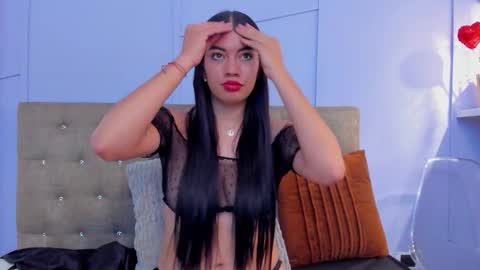 Snapshot of lourenfox chatting on October 2025 11:44:02 AM Louren Fox online show from October 2025 11:44:02 AM