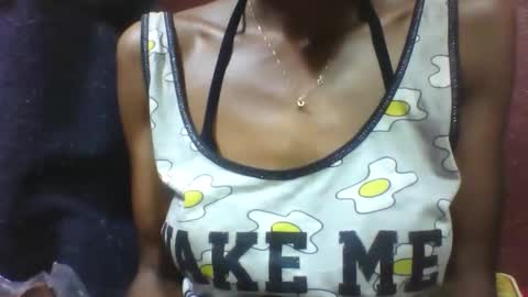 lovaelisa online show from December 2025 06:02:01 PM