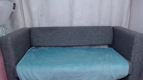 love bella  online show from November 2025 12:09:01 AM