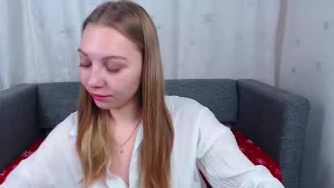 love bella  online show from December 2025 12:16:02 AM