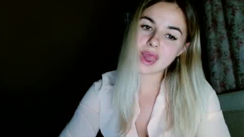 Megane online show from September 2025 08:01:02 PM