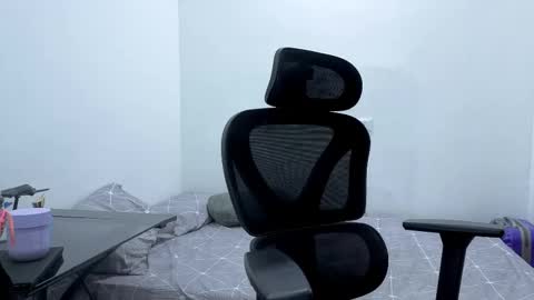 Nina online show from March 2026 08:08:02 PM