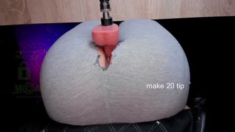 Kira online show from December 2024 01:18:02 PM