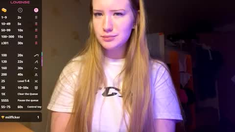 Megan online show from September 2025 07:13:01 PM