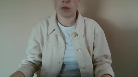 Vivian online show from March 2026 10:32:02 AM