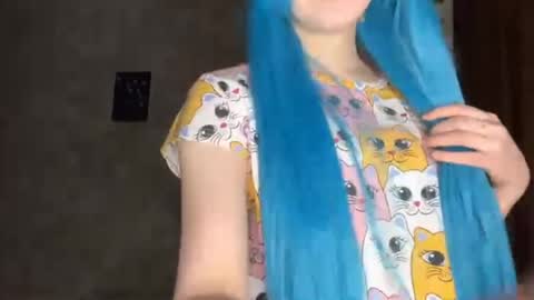 Kim online show from April 2026 02:33:01 PM