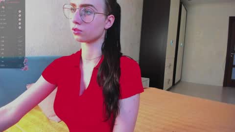 Snapshot of lovebettie chatting on April 2026 08:48:01 AM Elisabette online show from April 2026 08:48:01 AM