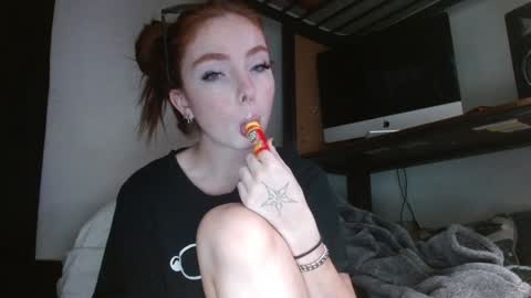 Snapshot of lovecalixo chatting on February 2025 06:37:01 AM Cali Love online show from February 2025 06:37:01 AM