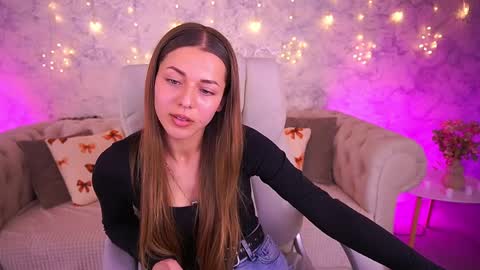 loveedove online show from March 2026 01:33:01 PM