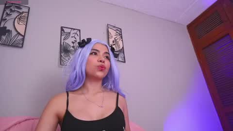 Snapshot of loveegirll chatting on May 2026 02:52:02 AM katalina online show from May 2026 02:52:02 AM